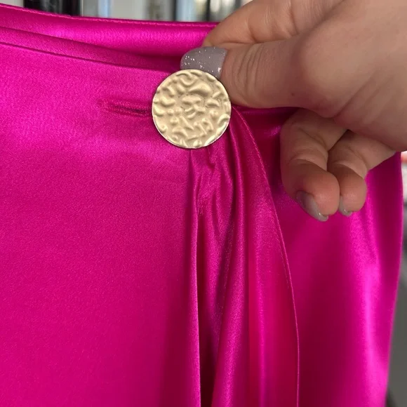 Topshop Fuchsia Satin Skirt - Picture 5 of 9